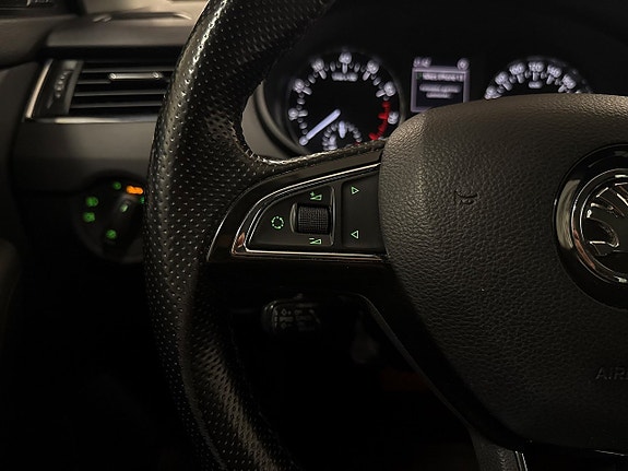 Skoda Octavia 14 of 25