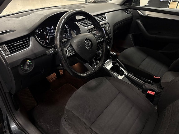 Skoda Octavia 8 of 25