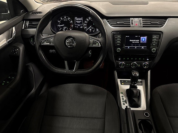 Skoda Octavia 11 of 25