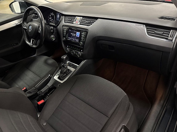 Skoda Octavia 9 of 25