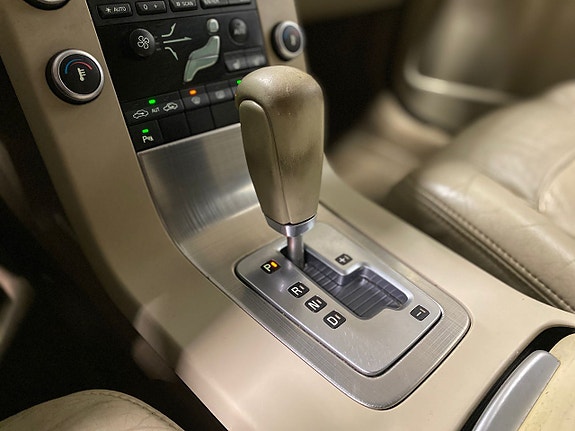 Volvo V70 17 of 21
