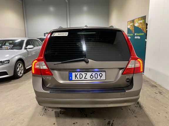 Volvo V70 5 of 5