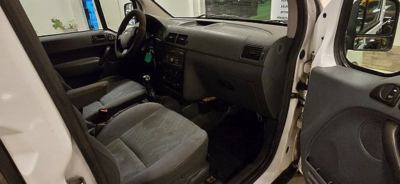 Ford Transit Connect 10 of 22