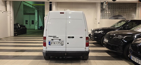 Ford Transit Connect 4 of 22