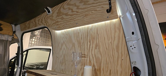 Ford Transit Connect 14 of 22