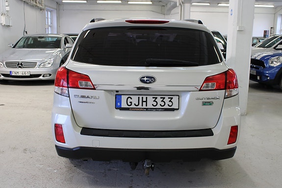 Subaru Outback 13 of 14