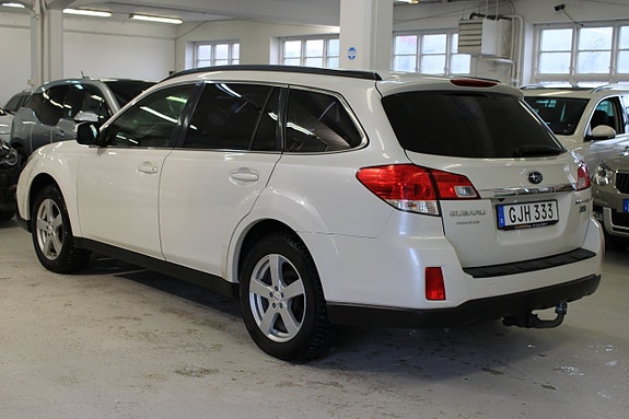 Subaru Outback 12 of 14