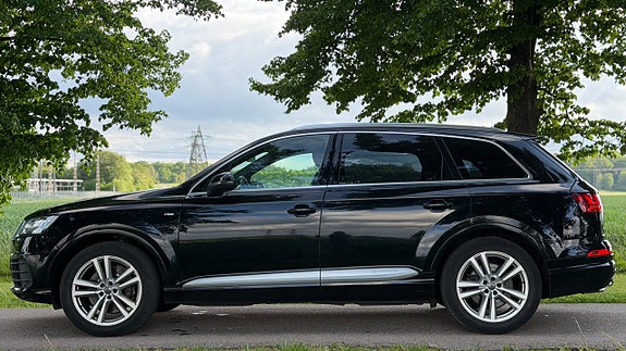 Audi Q7 7 of 28