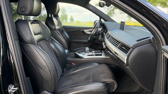Audi Q7 9 of 28