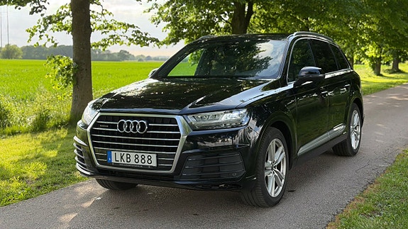 Audi Q7 8 of 28
