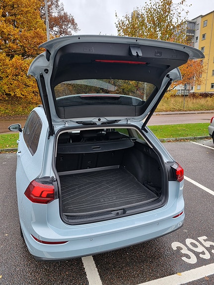 Volkswagen Golf VIII 4 of 5