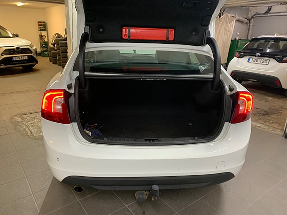 Volvo S60 6 of 26