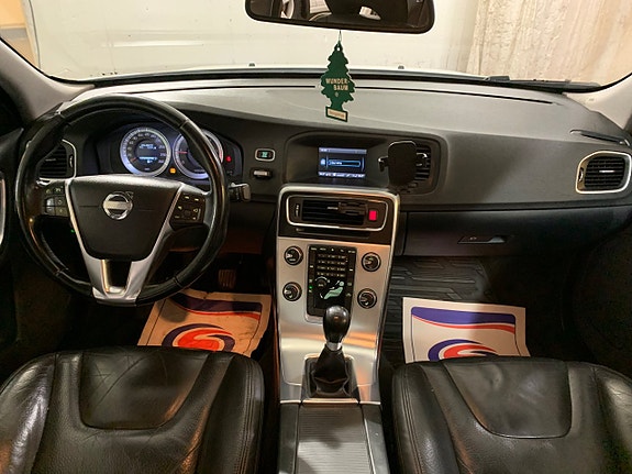 Volvo S60 10 of 26