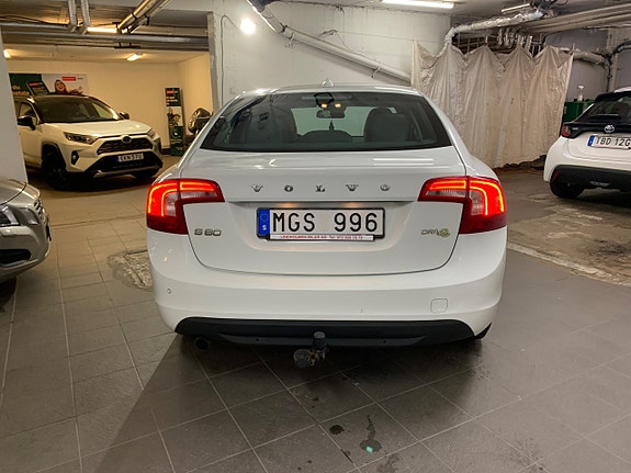 Volvo S60 9 of 26