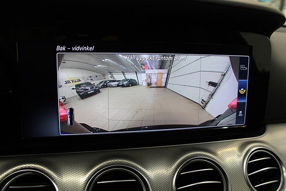 Mercedes-Benz E220 16 of 18