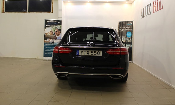 Mercedes-Benz E220 7 of 18