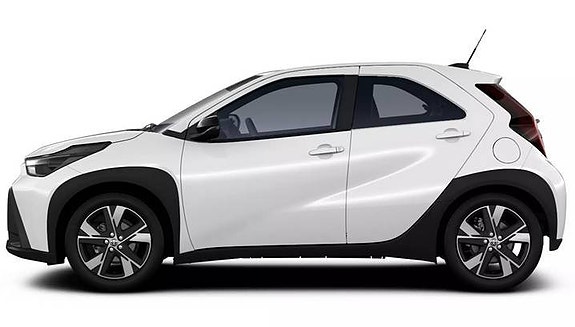 Toyota Aygo X 2 of 4