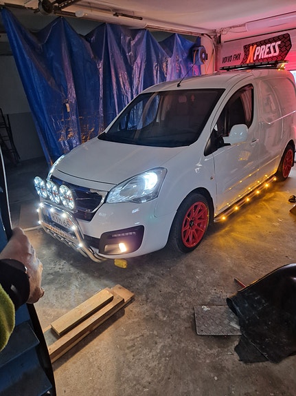 Peugeot Partner 12 of 14