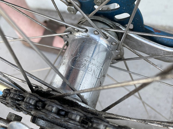 Product image 8 of 9