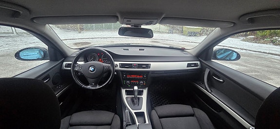 BMW 320 21 of 27