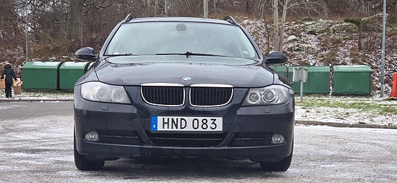 BMW 320 4 of 5