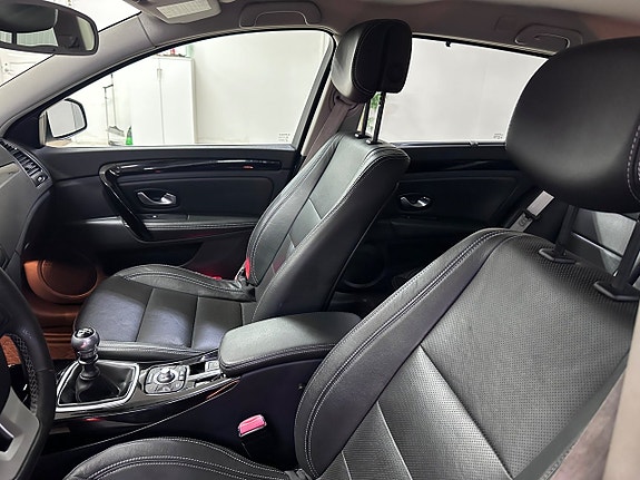 Renault Laguna 16 of 18