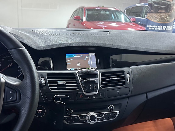 Renault Laguna 13 of 18