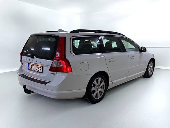 Volvo V70 6 of 14