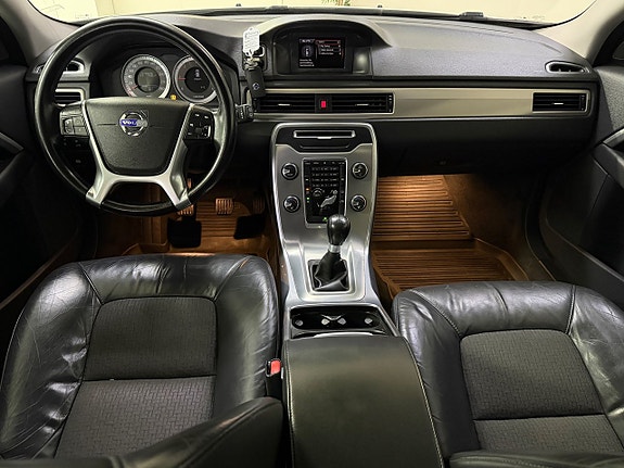 Volvo V70 9 of 14