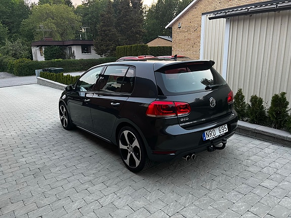 Volkswagen Golf VI 5 of 7