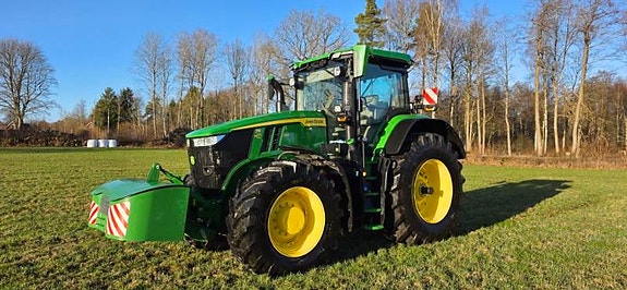 John Deere 7R310