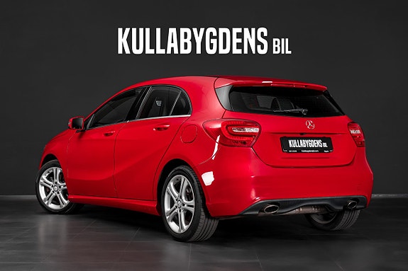 Mercedes-Benz A180 3 of 5