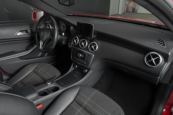 Mercedes-Benz A180 5 of 5