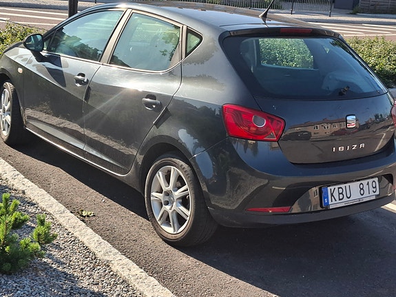 Seat Ibiza 4 of 5
