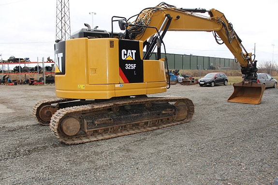 Bandgrävare CAT 325 FLCR Rototilt Centralsmörj. Dieselvärmar 4 of 12