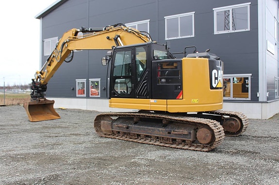 Bandgrävare CAT 325 FLCR Rototilt Centralsmörj. Dieselvärmar