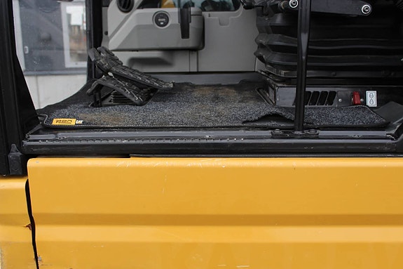 Bandgrävare CAT 325 FLCR Rototilt Centralsmörj. Dieselvärmar 12 of 12