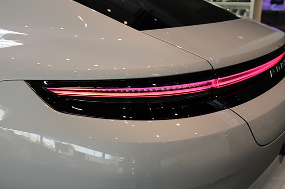 Porsche Panamera 4 22 of 23