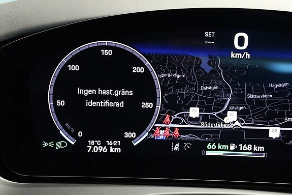 Porsche Panamera 4 16 of 23