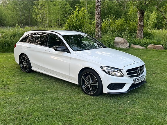 Mercedes-Benz C220 4 of 4