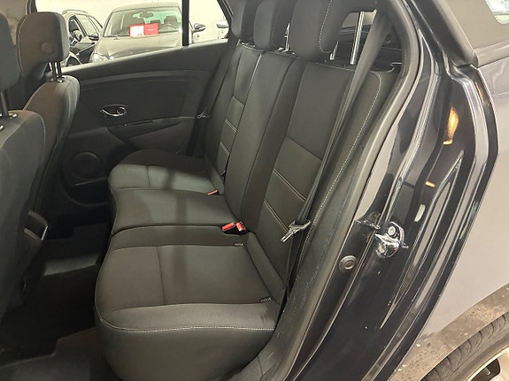 Renault Megane 17 of 21