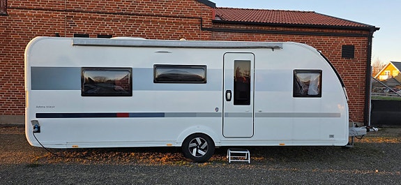 Adria Adora 593 UP AC Markis