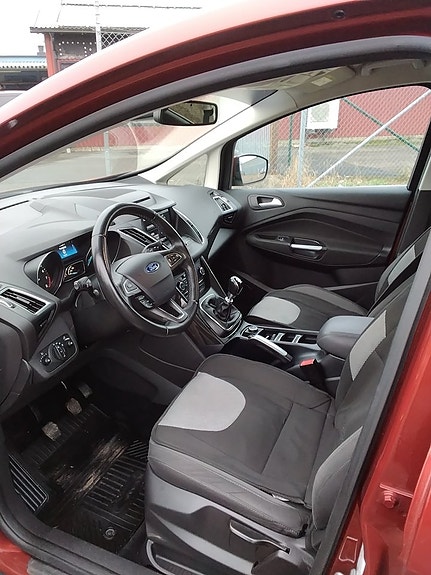 Ford C-Max 5 of 11