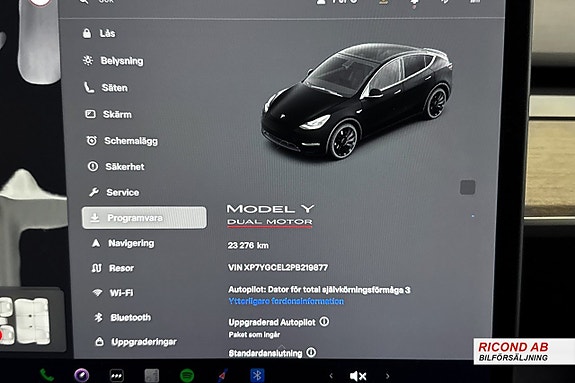 Tesla Model Y 11 of 13