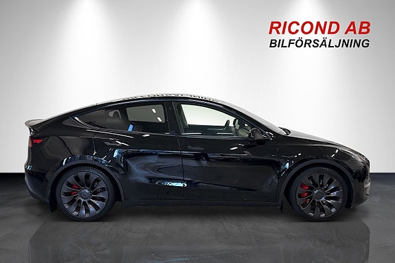 Tesla Model Y 2 of 13