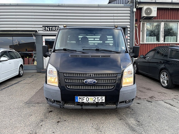 Ford Transit 3 of 5