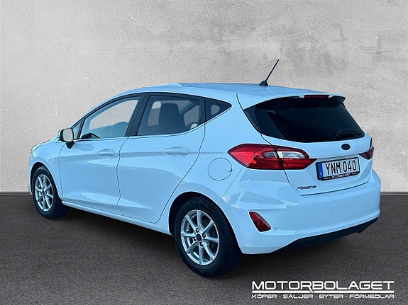 Ford Fiesta 4 of 5