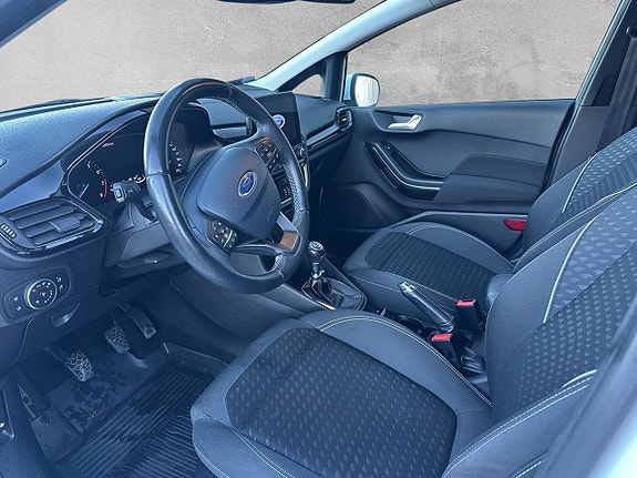 Ford Fiesta 9 of 17