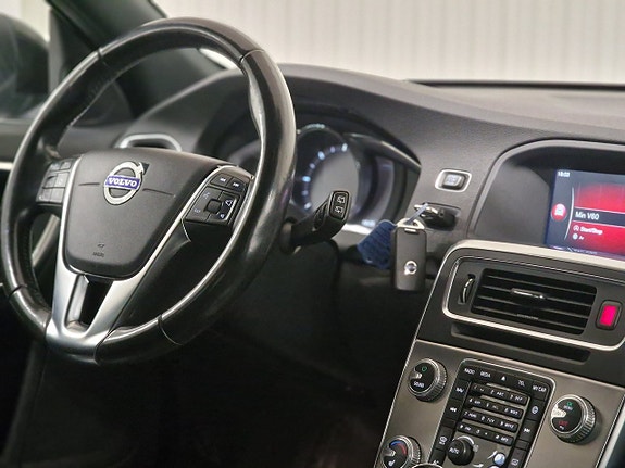 Volvo V60 13 of 23