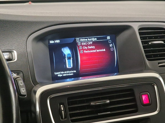 Volvo V60 19 of 23